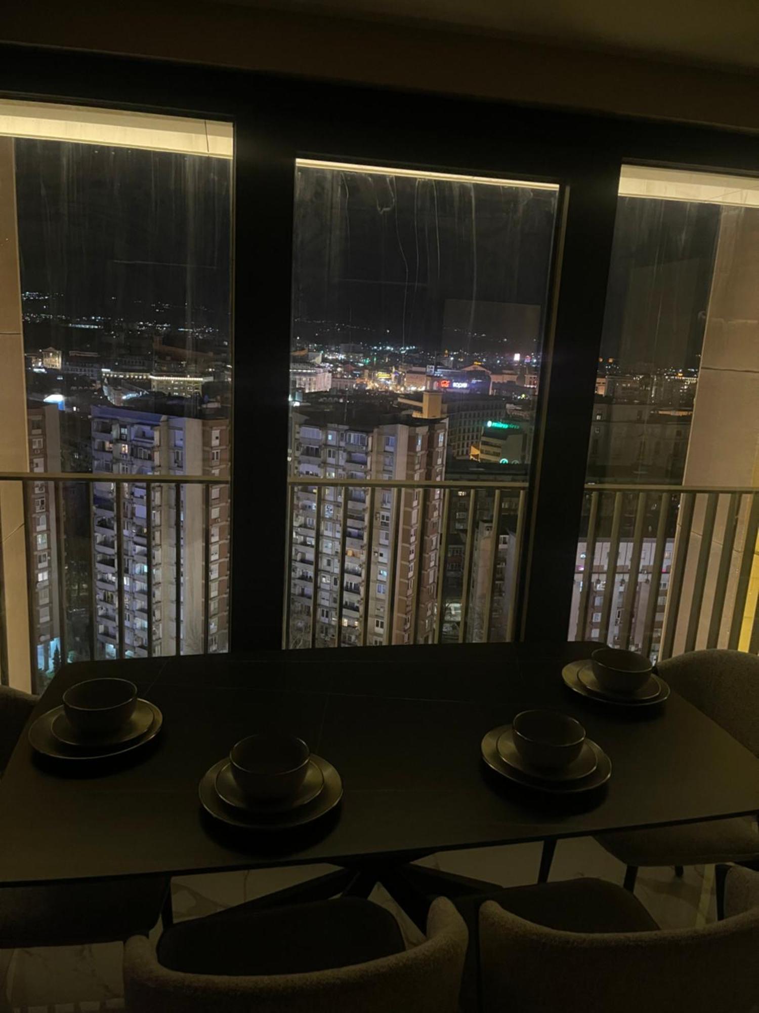 Apartment 180° View In Diamond Building